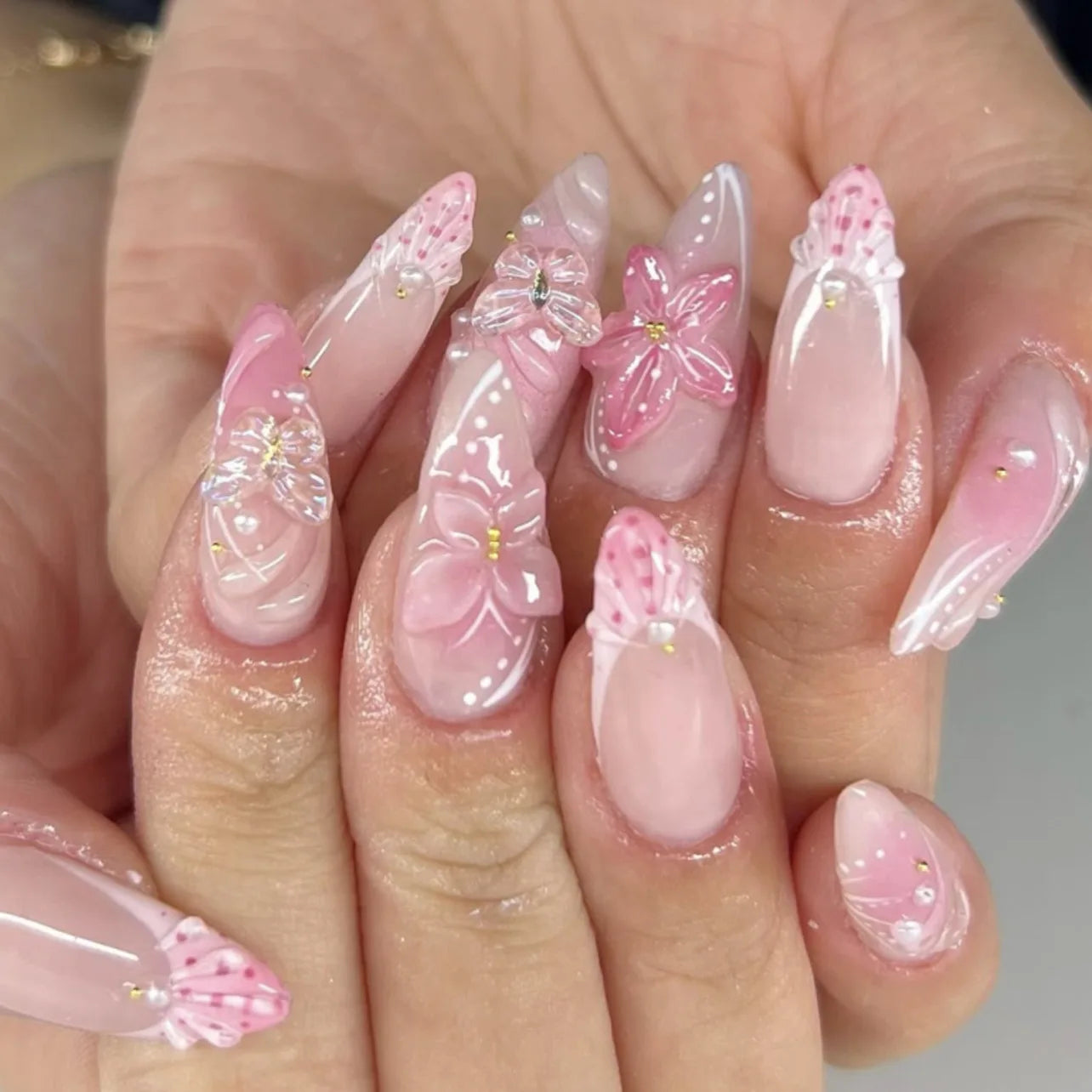 24 pièces ongles en 3D - couleurs multiples